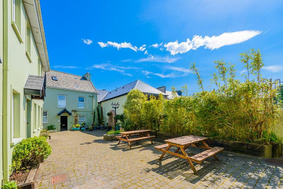 Dingle Centre Townhouse An Capall Dubh Дінгл Екстер'єр фото